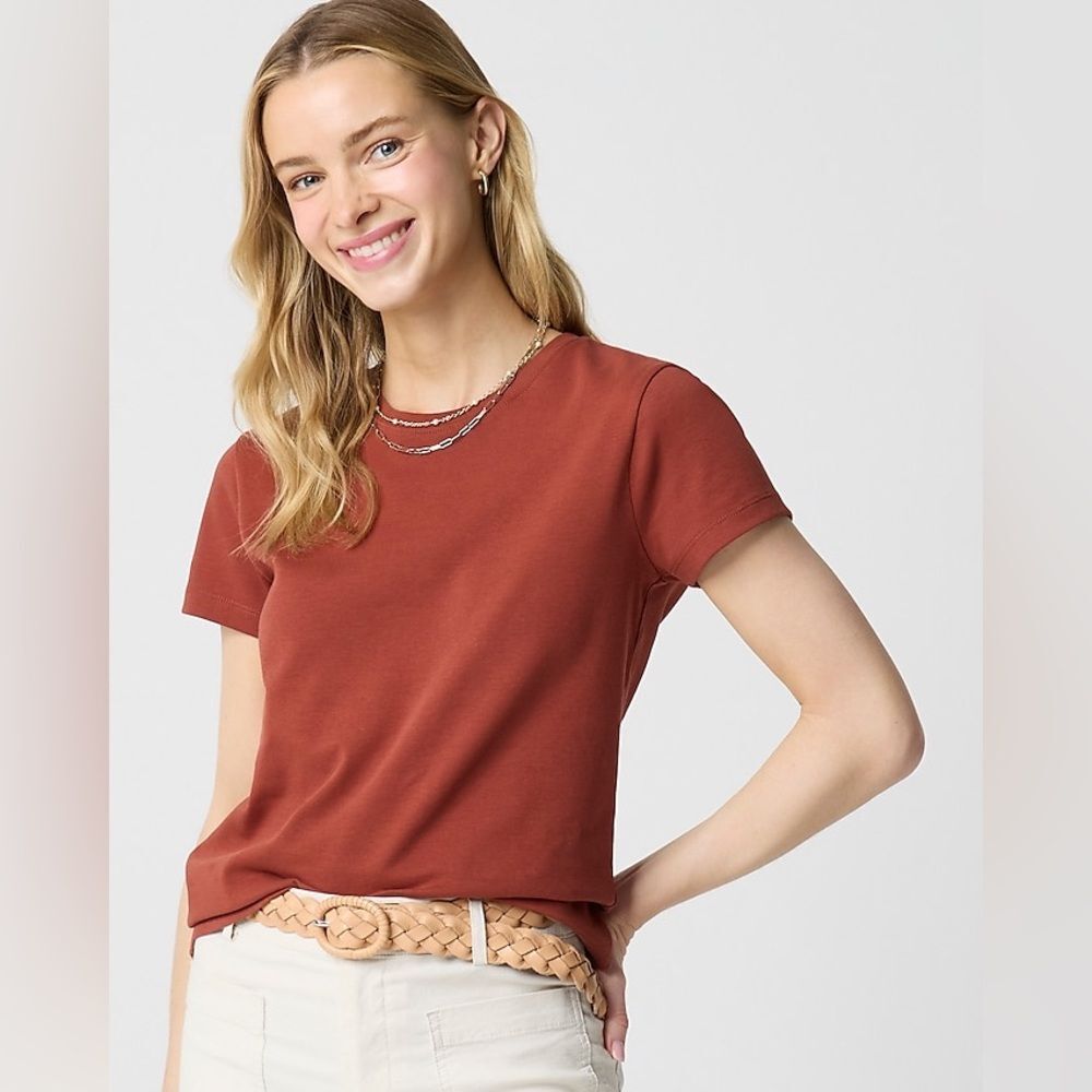 014/ be092 j crew Essential short-sleeve crewneck tee in rust brown